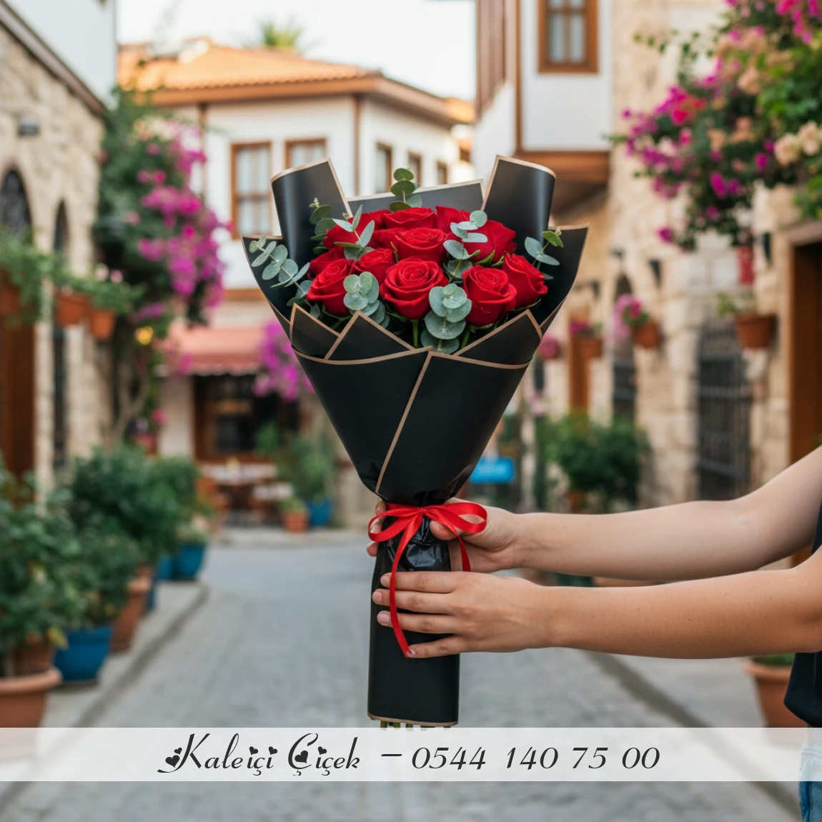 11 Adet Kırmızı İthal Güller 70Cm