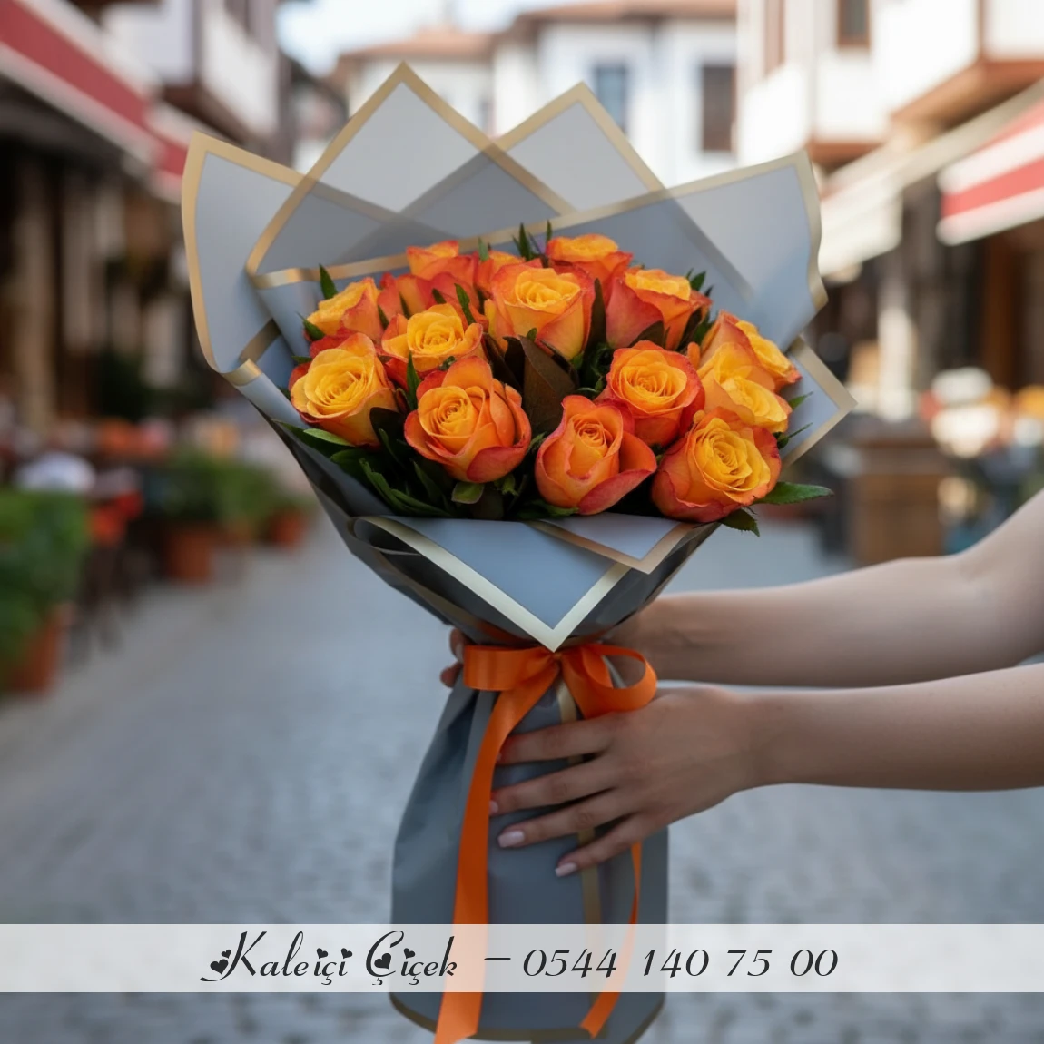 11 Adet Turuncu Gül Buketi