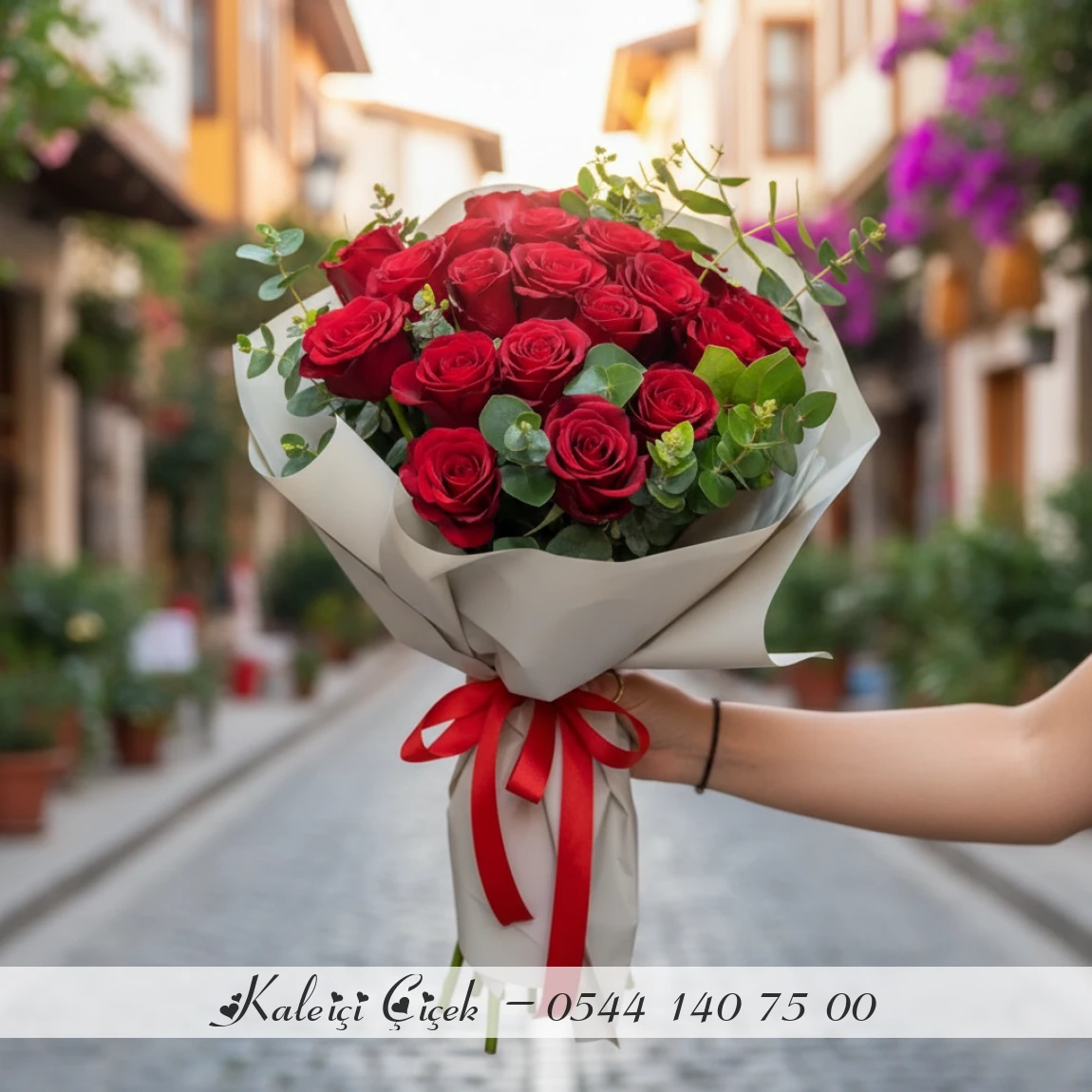 21 Adet Kırmızı İthal Güller 70Cm