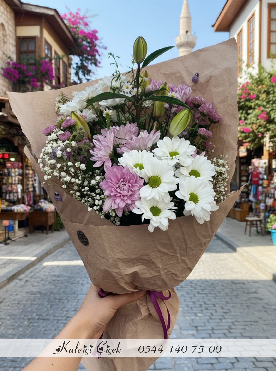 Karışık Papatya Ve Lilium Buketi