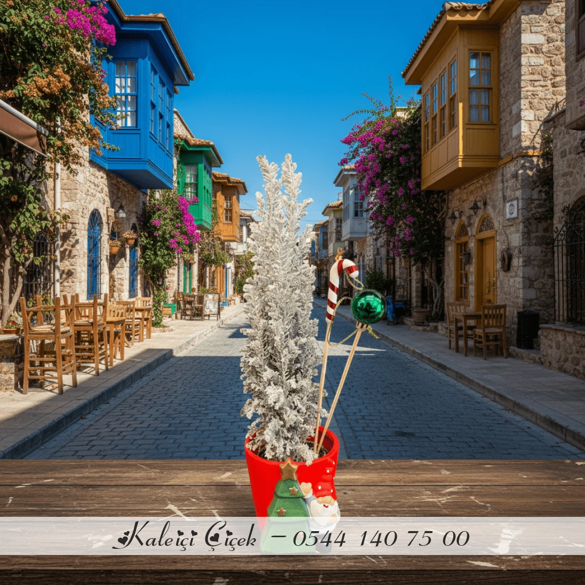 Karlı Yılbaşı Ağacı