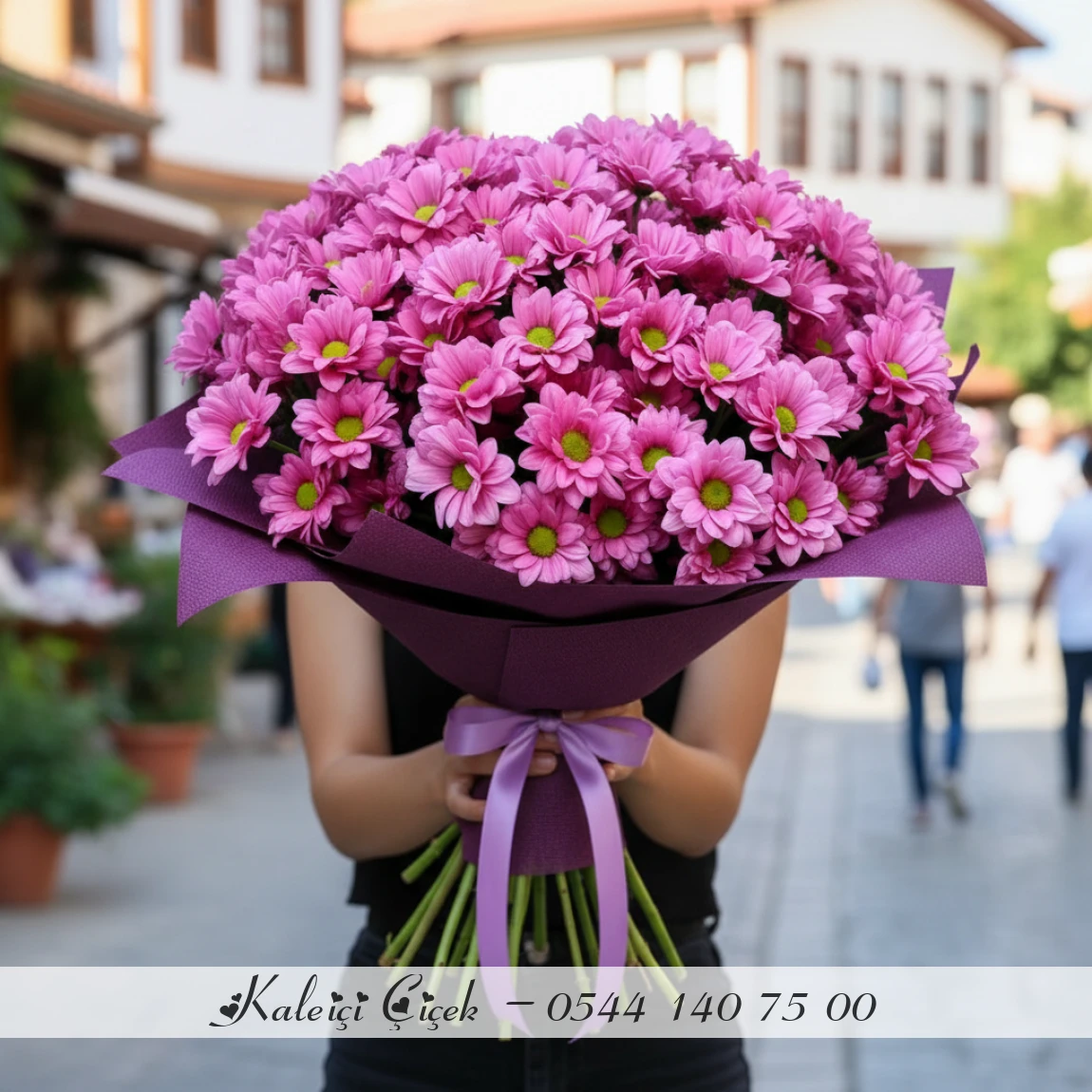 Lila Saf Neşe Buketi