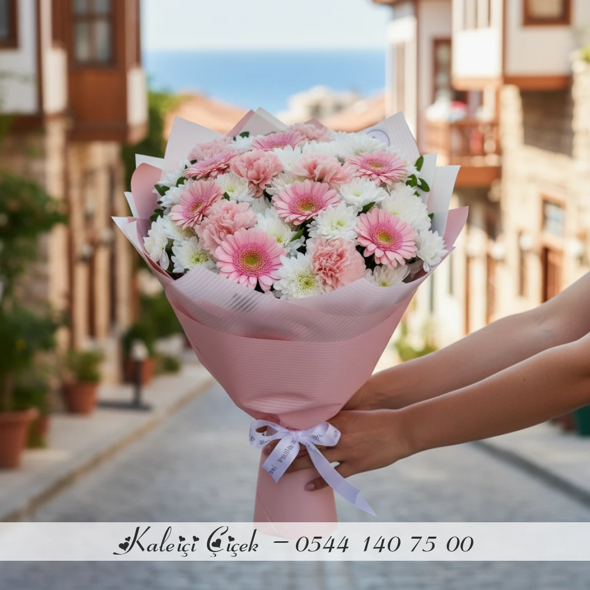 Pembe Dokunuşlu Zarafet Buketi