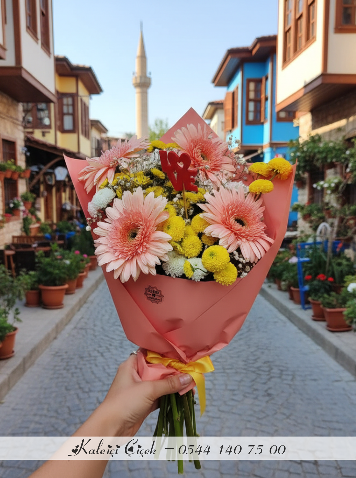 Pembe Gerbera Ve Sarı Krizantem Buketi