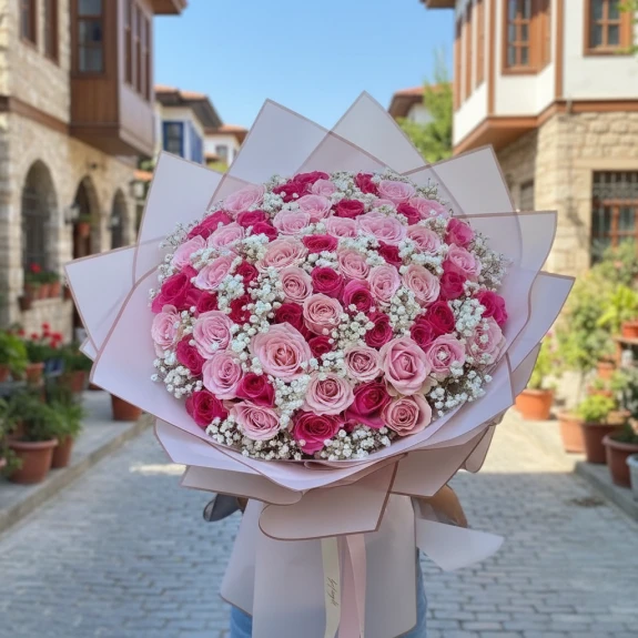 101 Adet Karışık Pembe Gül Buketi