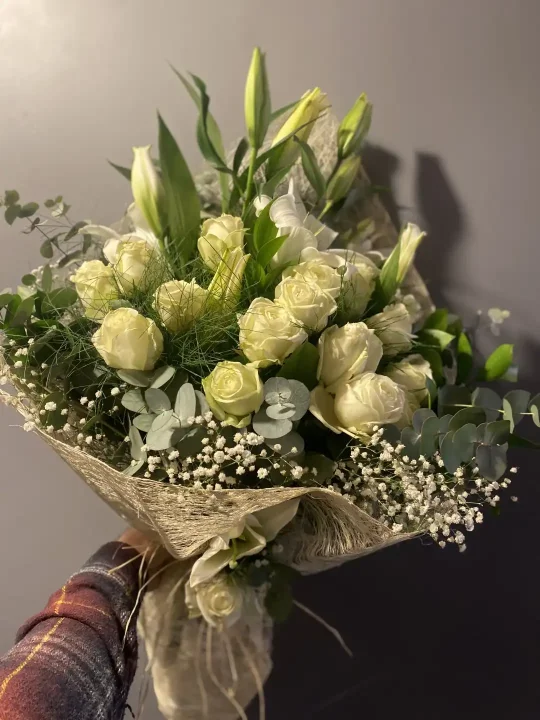 15 Beyaz Gül ve Casablanca