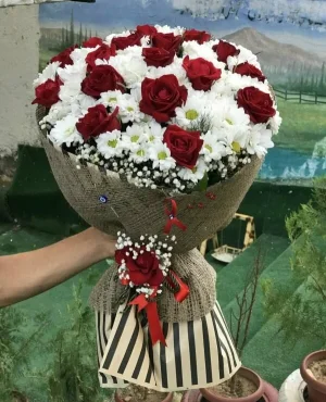 17 Gül ve Papatyalar