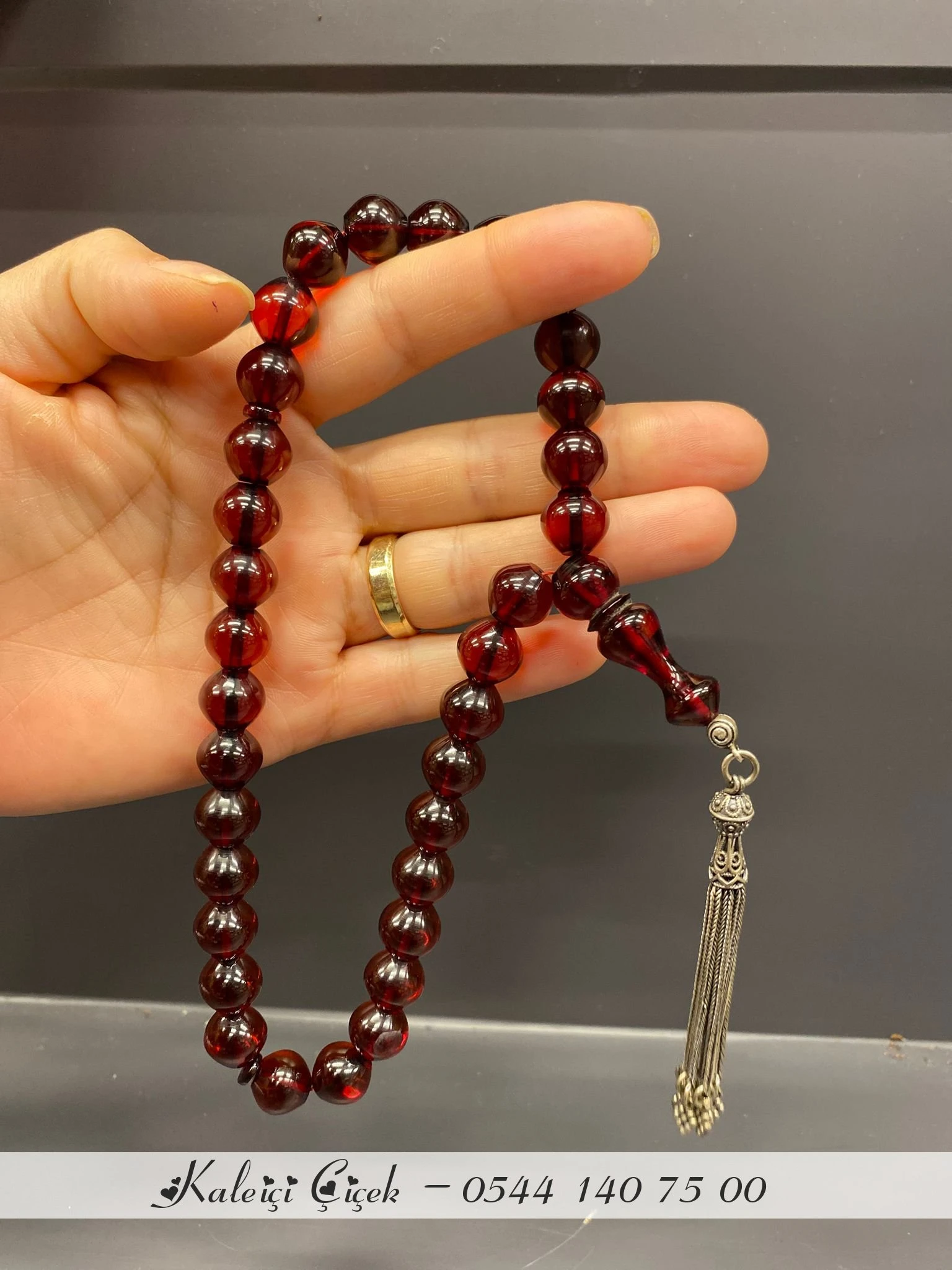 Ateş Kehri̇bar  Usta Kesi̇m