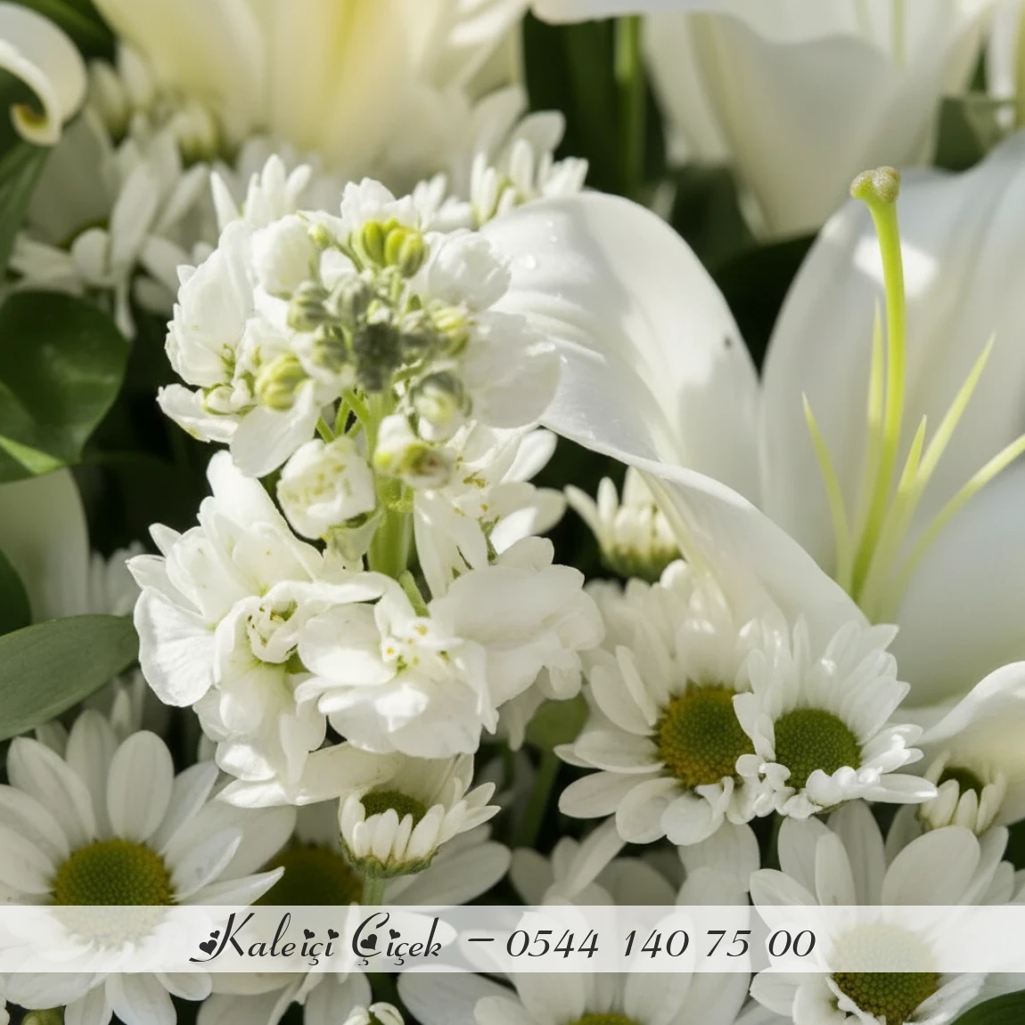 Beyaz Lilyum Ve Papatya Buketi