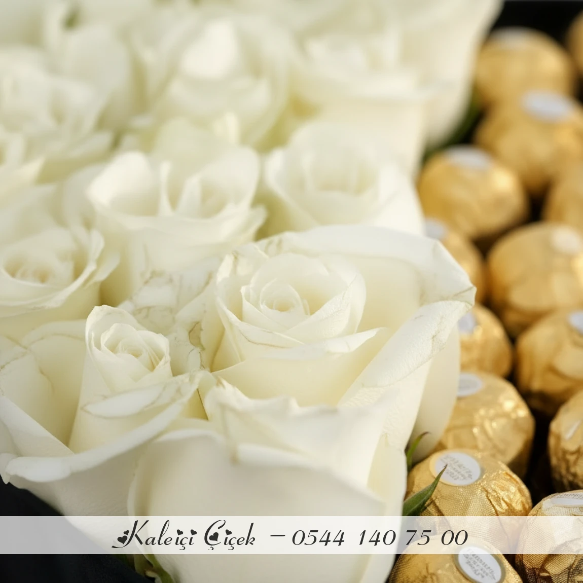 Kalpli Kutuda Beyaz Gül, Ferrero Rocher Ve Kırmızı Peluş Ayı