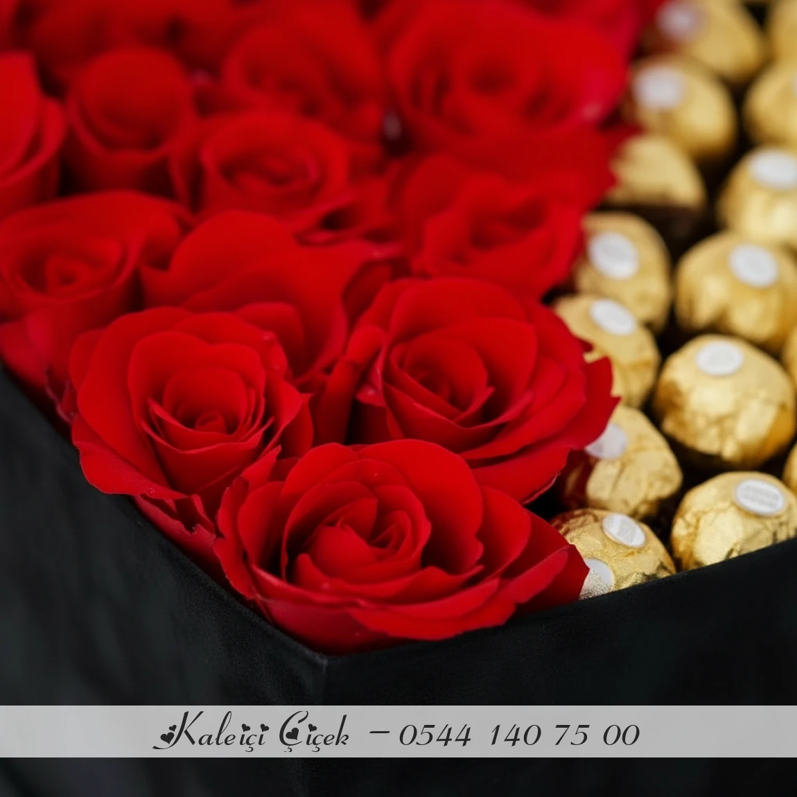 Kutuda 21 Adet Kırmızı Gül Ve Ferrero Rocher Çikolata