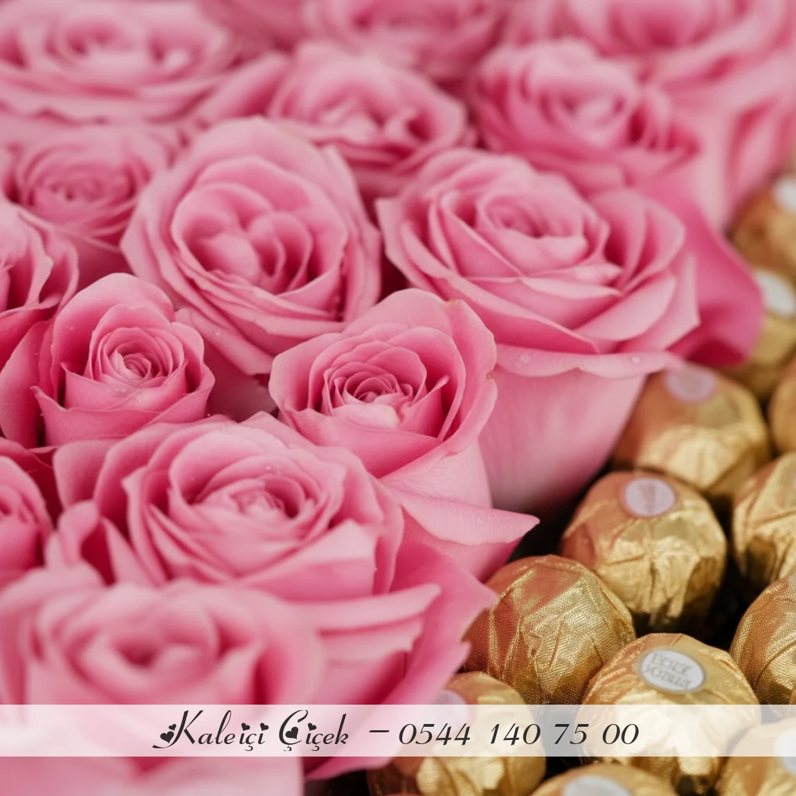 Kutuda 21 Adet Pembe Gül Ve Ferrero Rocher Çikolata