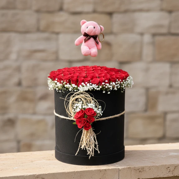 Kutuda 31 Adet Kırmızı Gül Ve Peluş Ayı