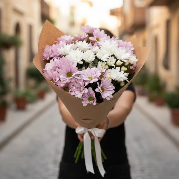 Papatyalarla Zarif Mutluluk Buketi