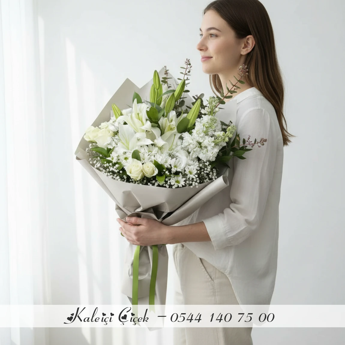 Saf Zarafet Beyaz Lilyum Buketi