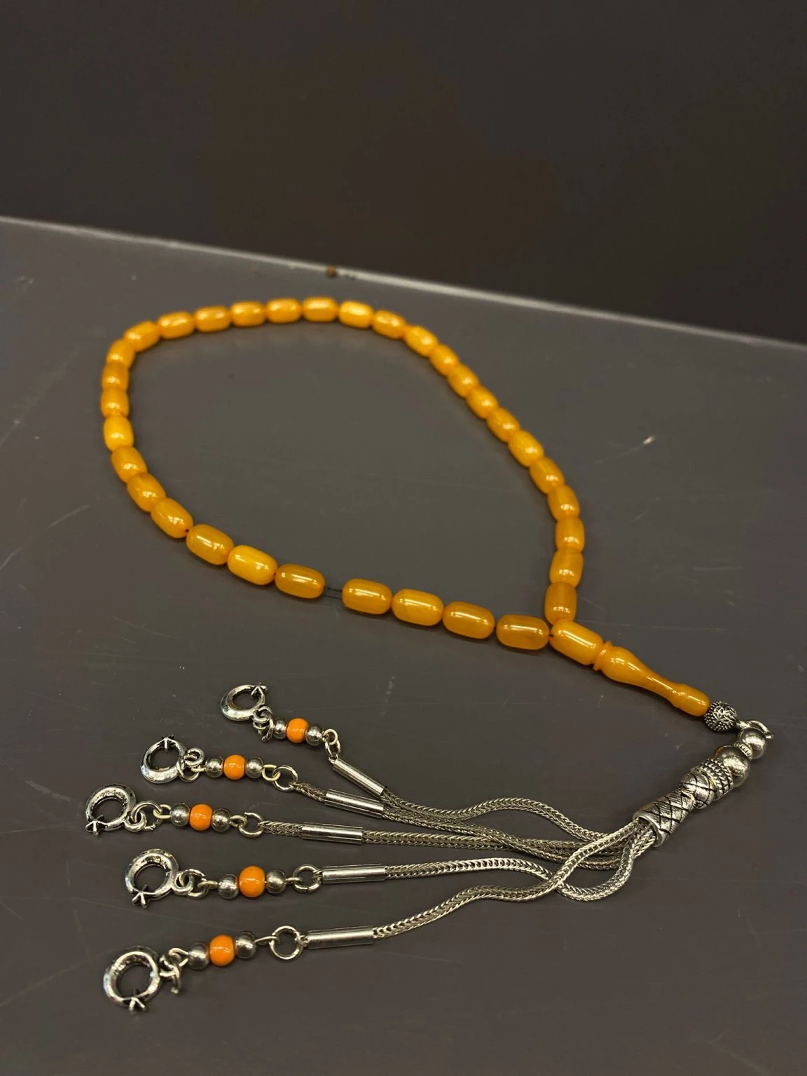 Sıkma Kehri̇bar Usta Kesi̇m