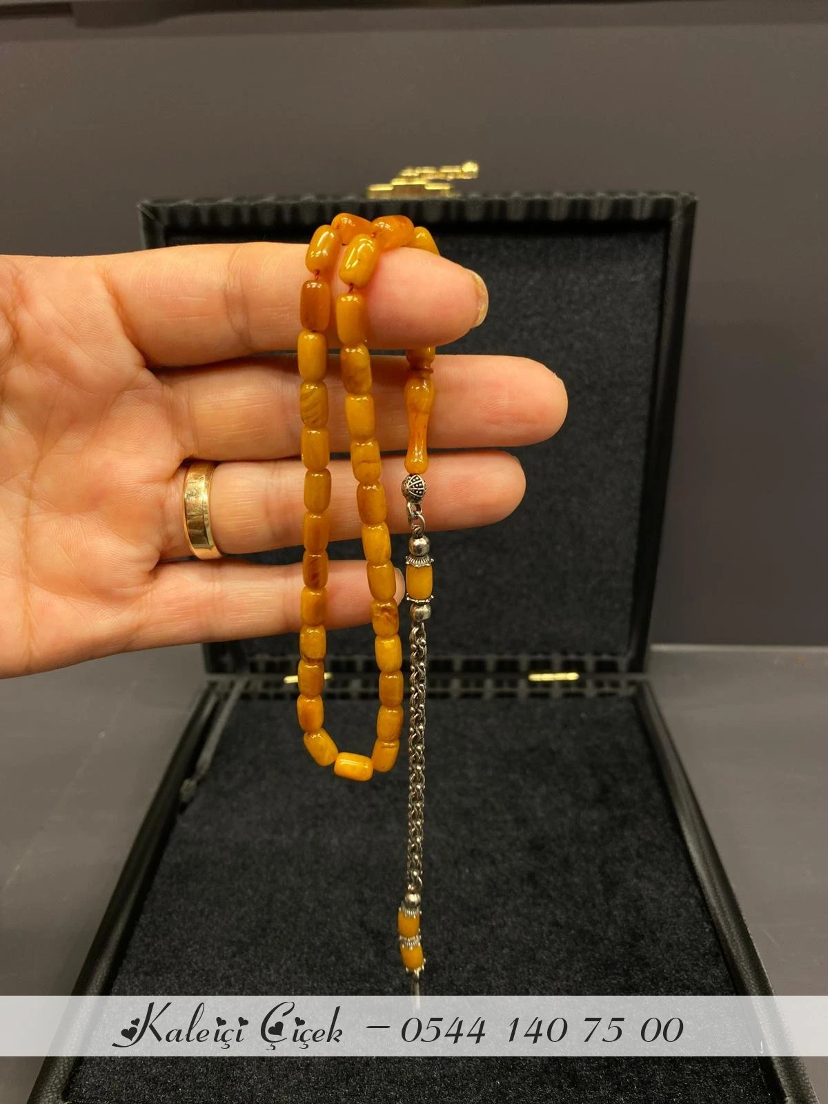 Sıkma Kehri̇bar Usta Kesi̇m