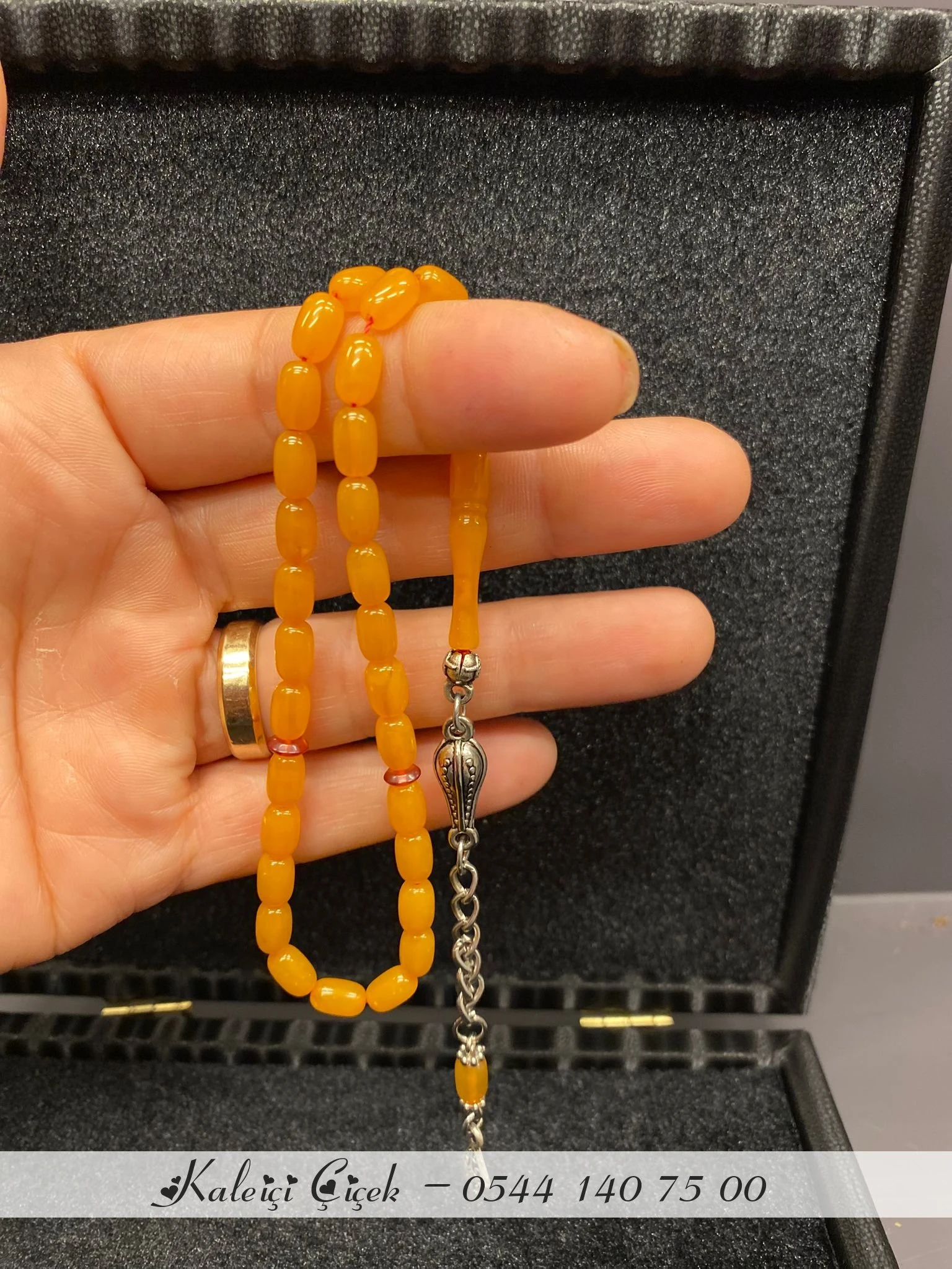 Sıkma Kehri̇bar Usta Kesi̇m